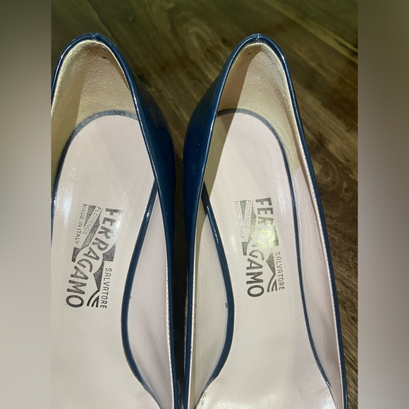 Ferragamo heels - Picture 5 of 14